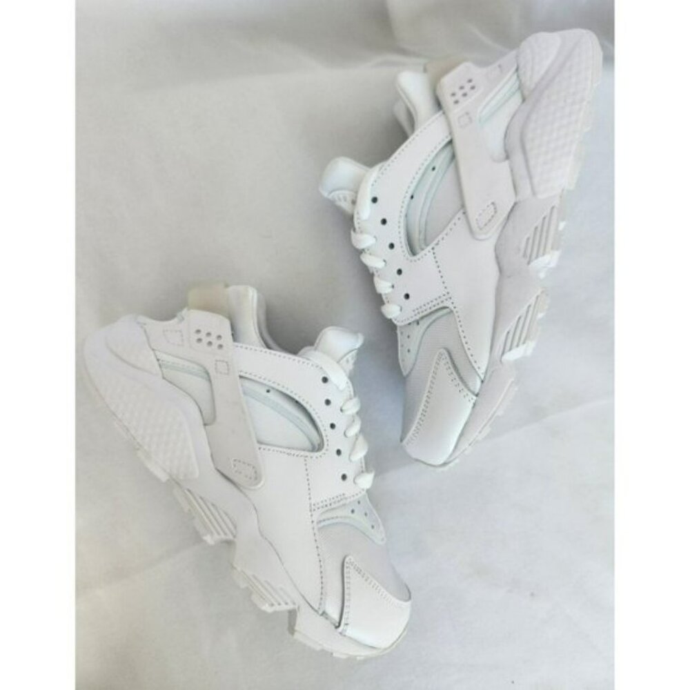 6 WOMEN'S NIKE  AIR HUARACHE RUN ALL TRIPLE WHITE RUNNING SNEAKERS DH4439-102